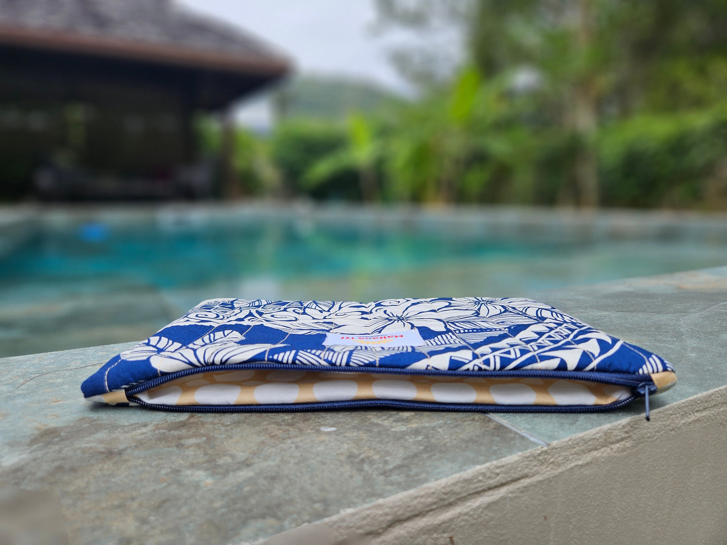 Pochette Tatoo bleu