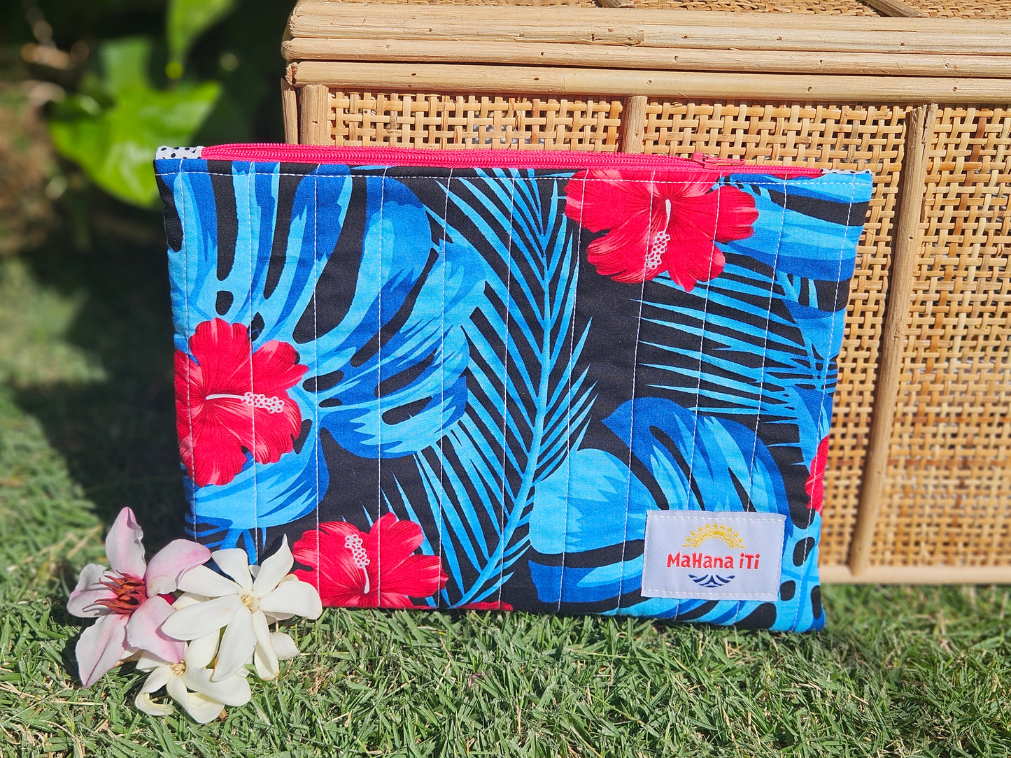 Pochette Poerava